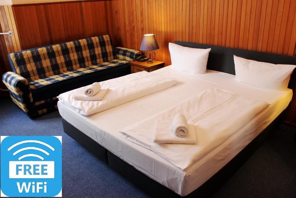 Hotel-pension Rheingold Am Kurfürstendamm Hotel Berlin