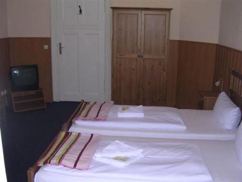 Hotel-pension Rheingold Am Kurfürstendamm Hotel 2*