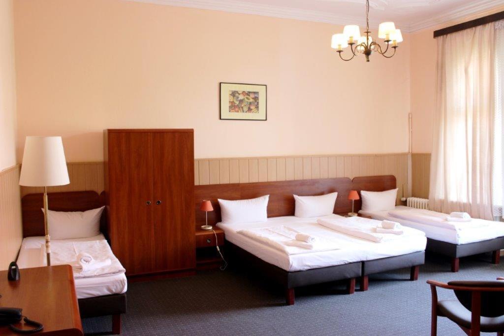 Hotel-pension Rheingold Am Kurfürstendamm Hotel Berlin