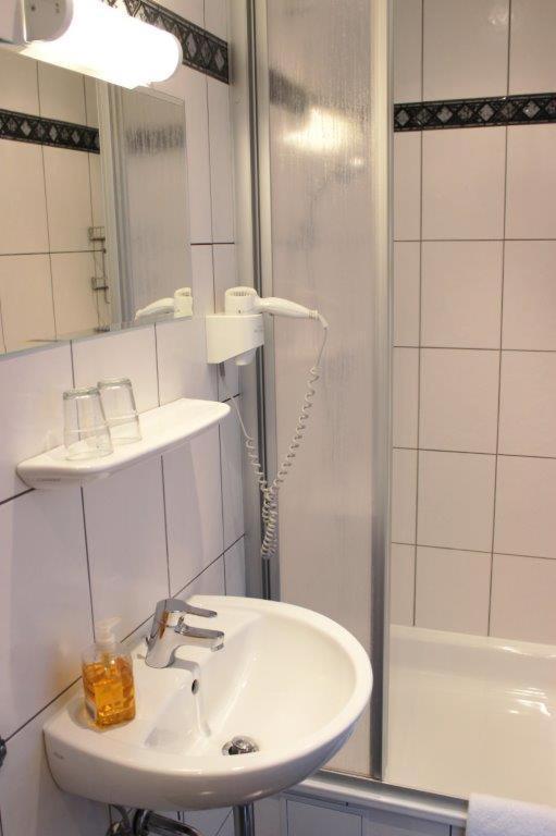 Hotel-pension Rheingold Am Kurfürstendamm Hotel 2*