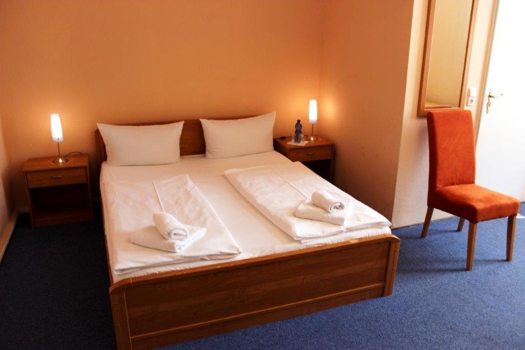 Hotel-pension Rheingold Am Kurfürstendamm Hotel 2*